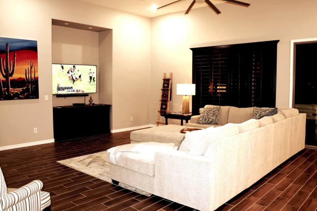 Phoenix Home With Heated Pool, Desert Views & Hot Tub Anthem Kültér fotó