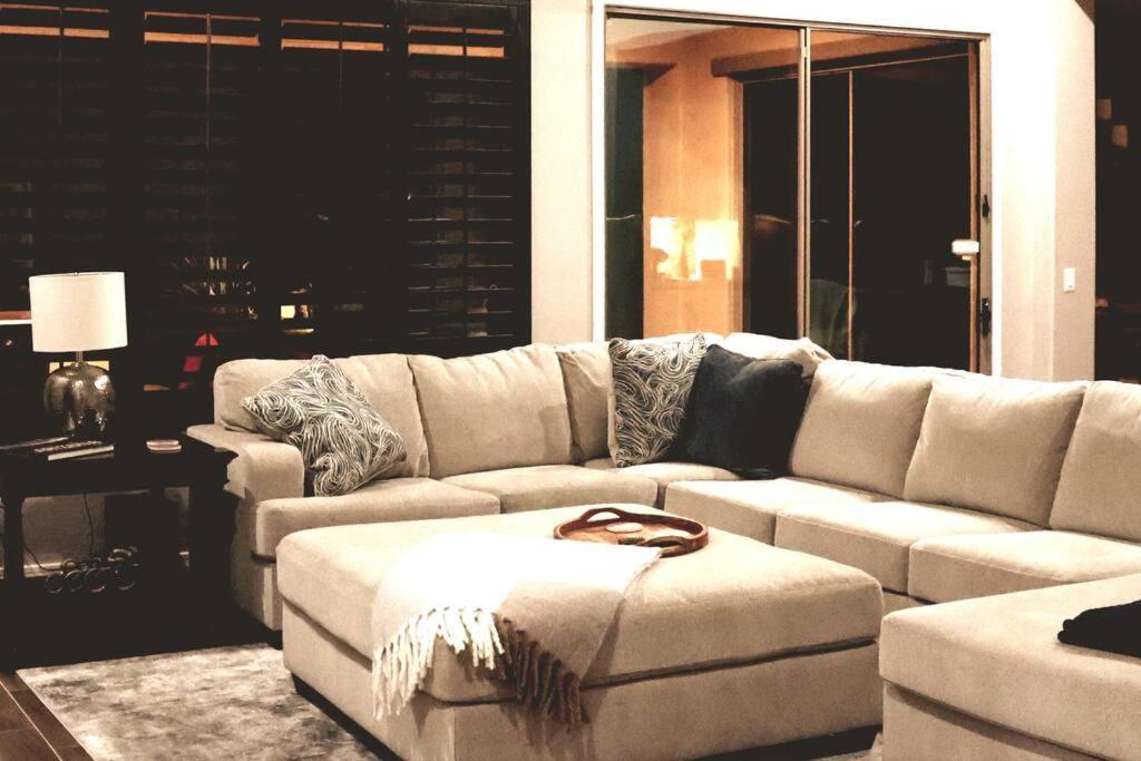 Phoenix Home With Heated Pool, Desert Views & Hot Tub Anthem Kültér fotó